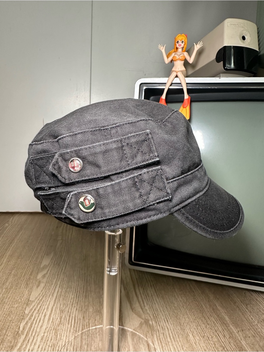 Y2K Roxy Military-Style Cadet Cap - Picture 4 of 11